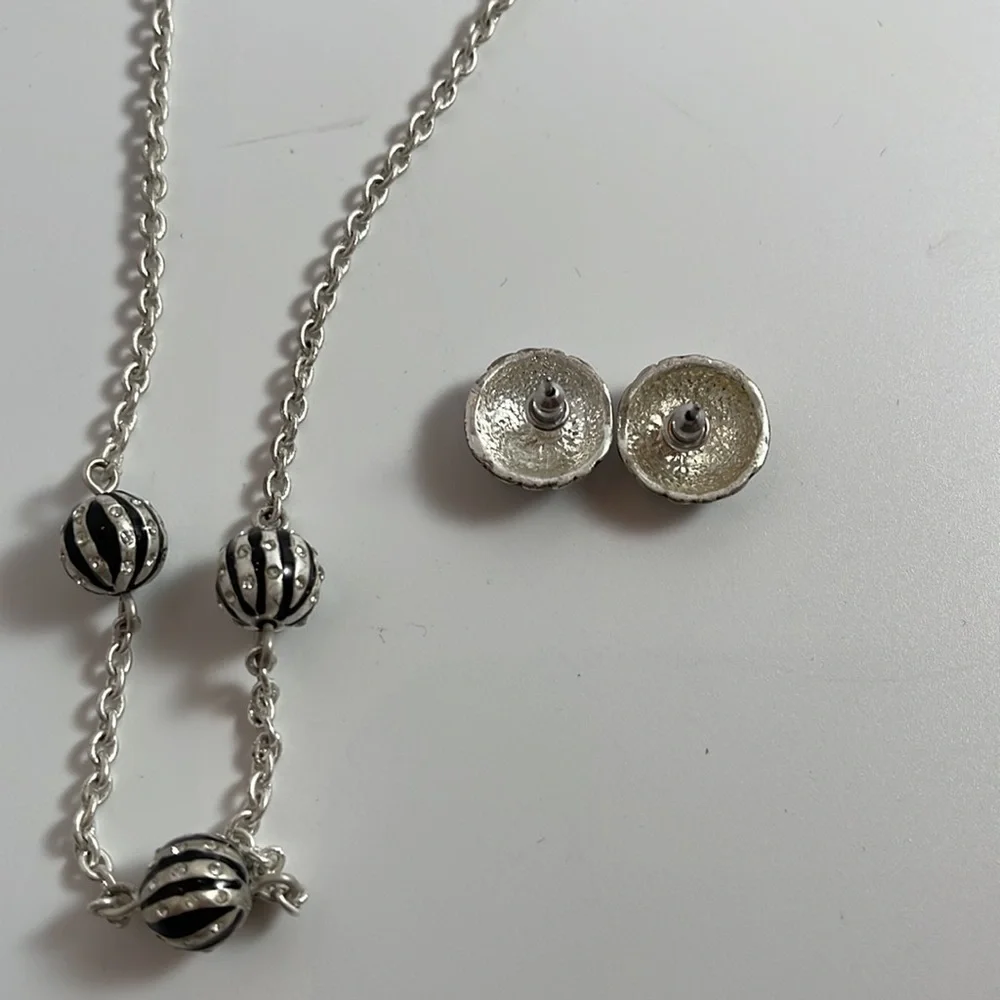 Baskin Brothers Silver Tone Chain Black Sphere Rhinestones Necklace w/ earrings